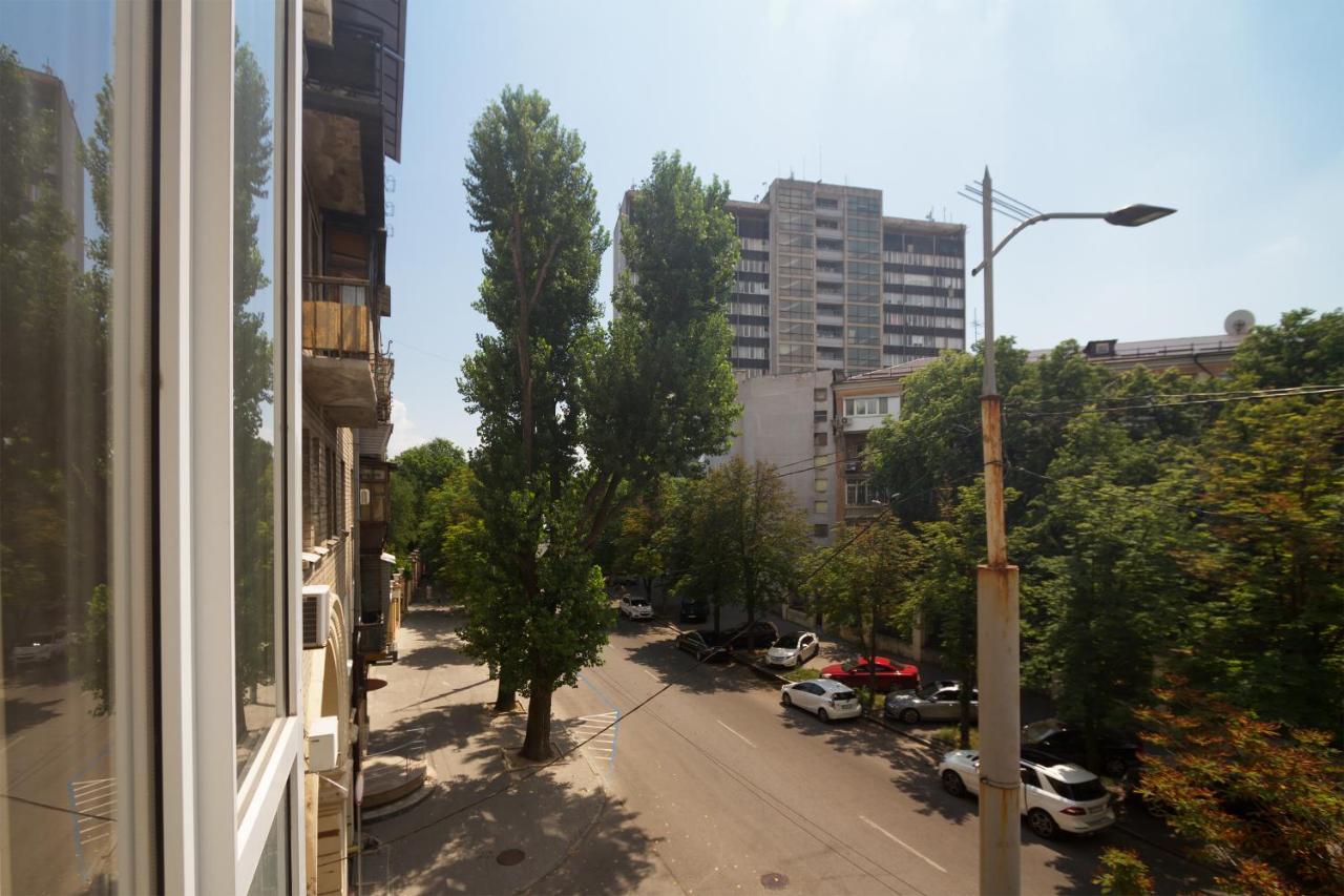 на вернадського Apartment