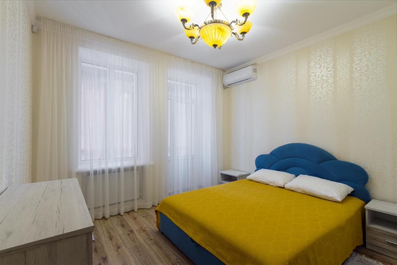 на вернадського Apartment *